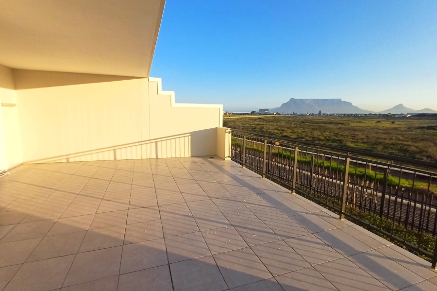 To Let 2 Bedroom Property for Rent in Royal Ascot Western Cape